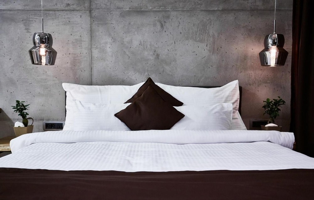 One Luxury Suites Main image